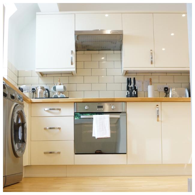 Kitchen at the Ellingham Apartments at Bordeaux